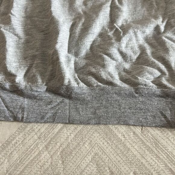 Spiritual Gangster Girls Grey ‘Sunkissed’ Sweatshirt - Picture 4 of 5